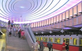Metro Plac Wilsona Apartment